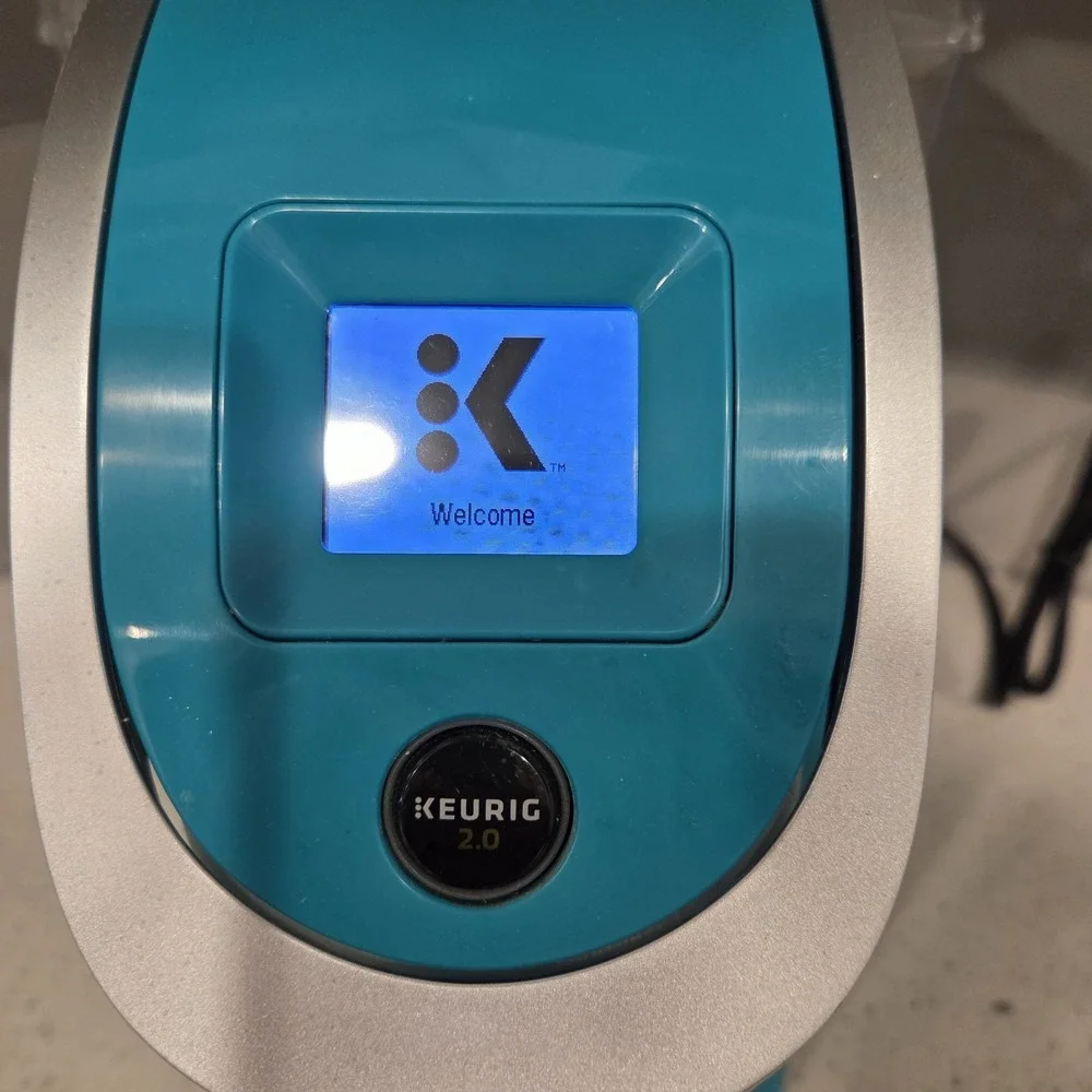 Keurig 2.0 Single Serve Coffee Maker Model K2.0-200 Turquoise Blue NO DRIP TRAY